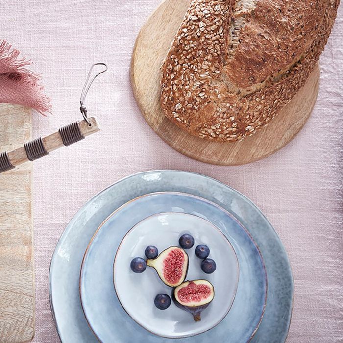 Tabo service med frugt og brød