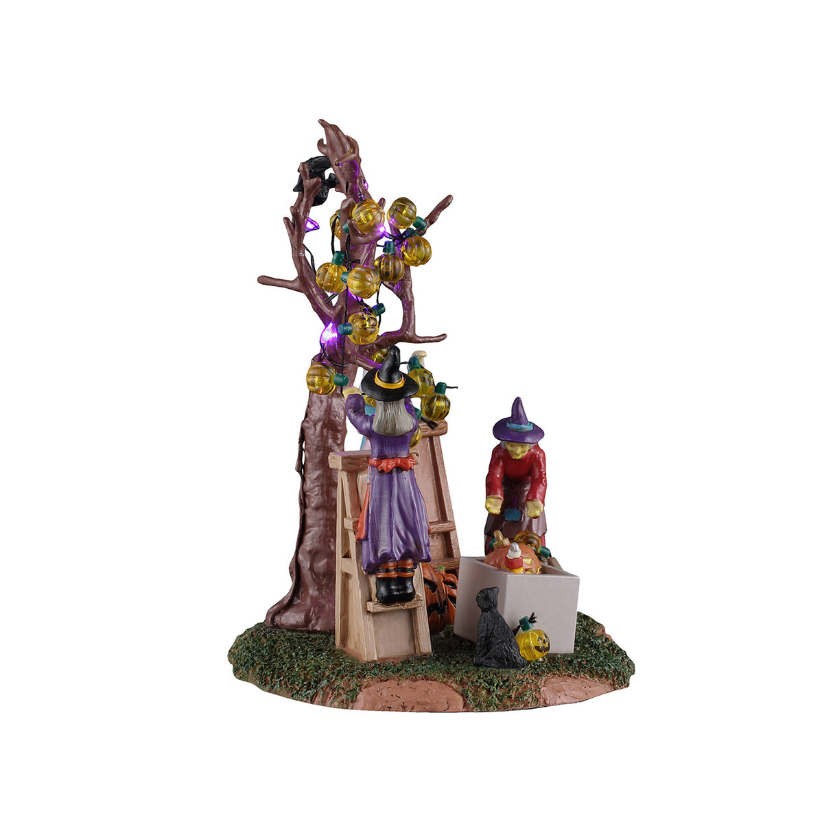 Decorating The Spooky Tree med hekse, der pynter op med græskar Halloween fra Lemax