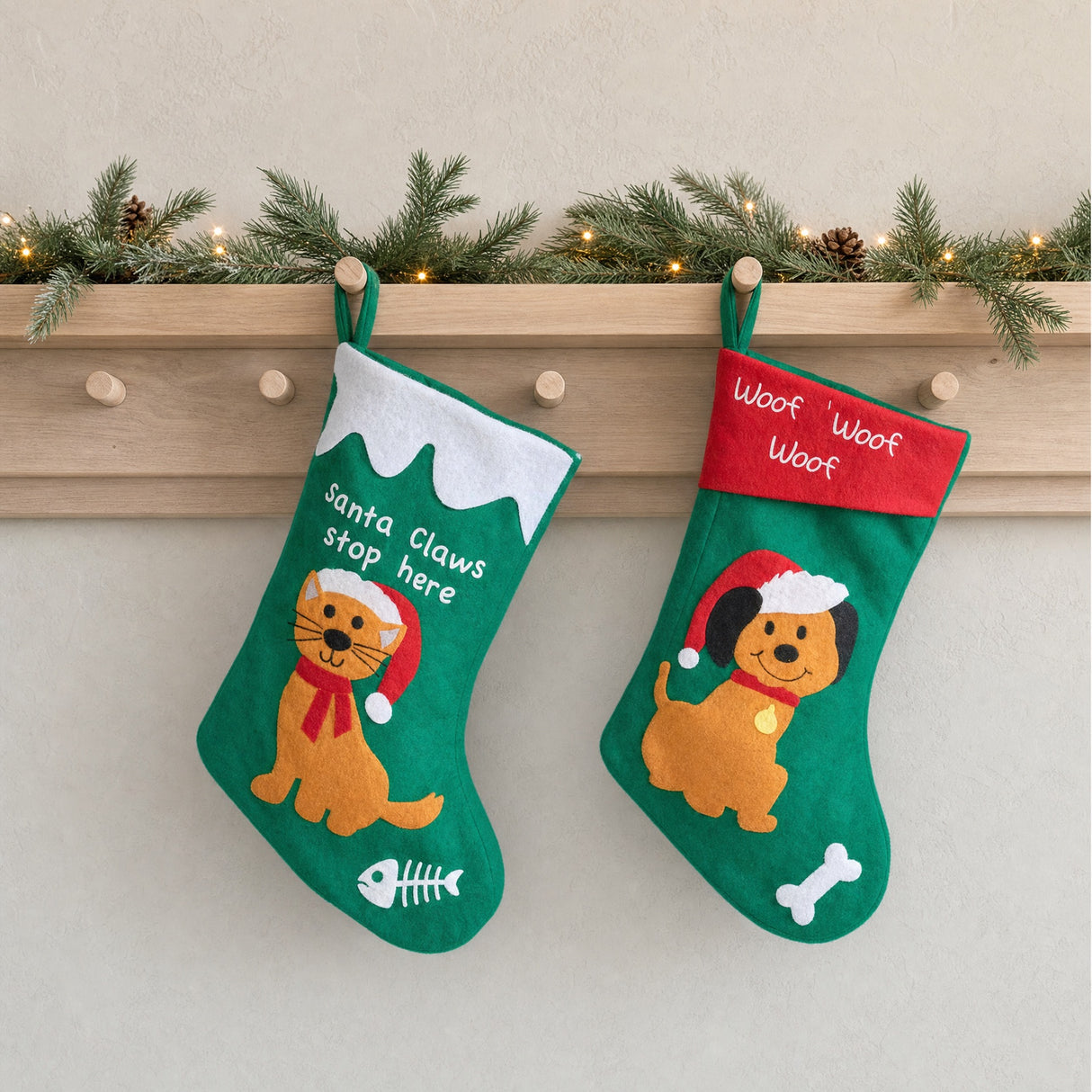 Julstrumpa grön med katt eller hund