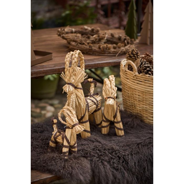 Julebuk m/brunt bånd 43 cm høj