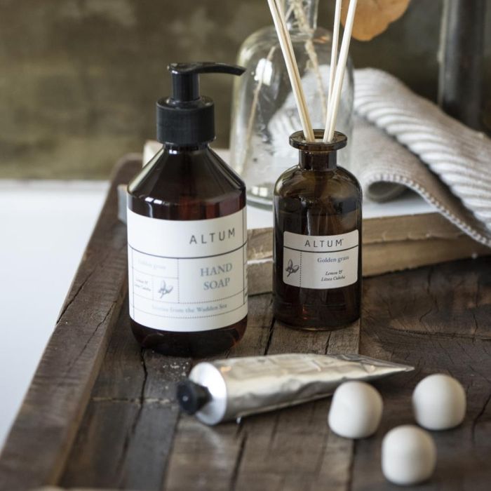 Ib Laursen ALTUM håndsæbe Golden Grass med duftpinde og håndcreme