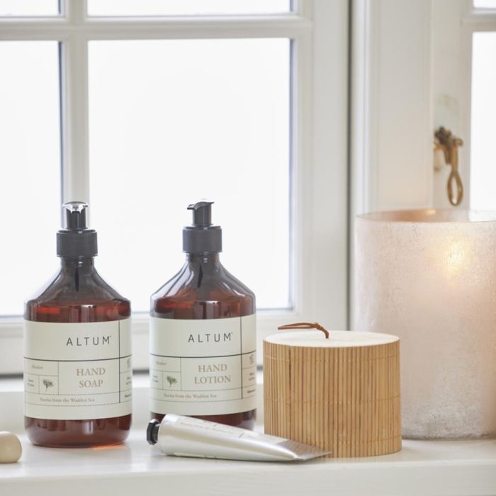 Ib Laursen ALTUM Meadow håndsæbe 500 ml med håndcreme i samme serie