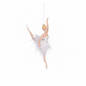 Ballerina med fjäderkjol