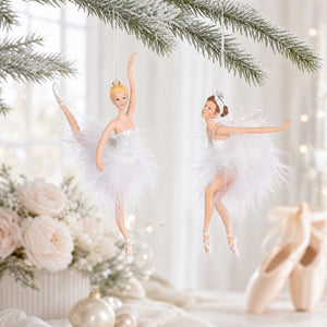Ballerina med fjäderkjol