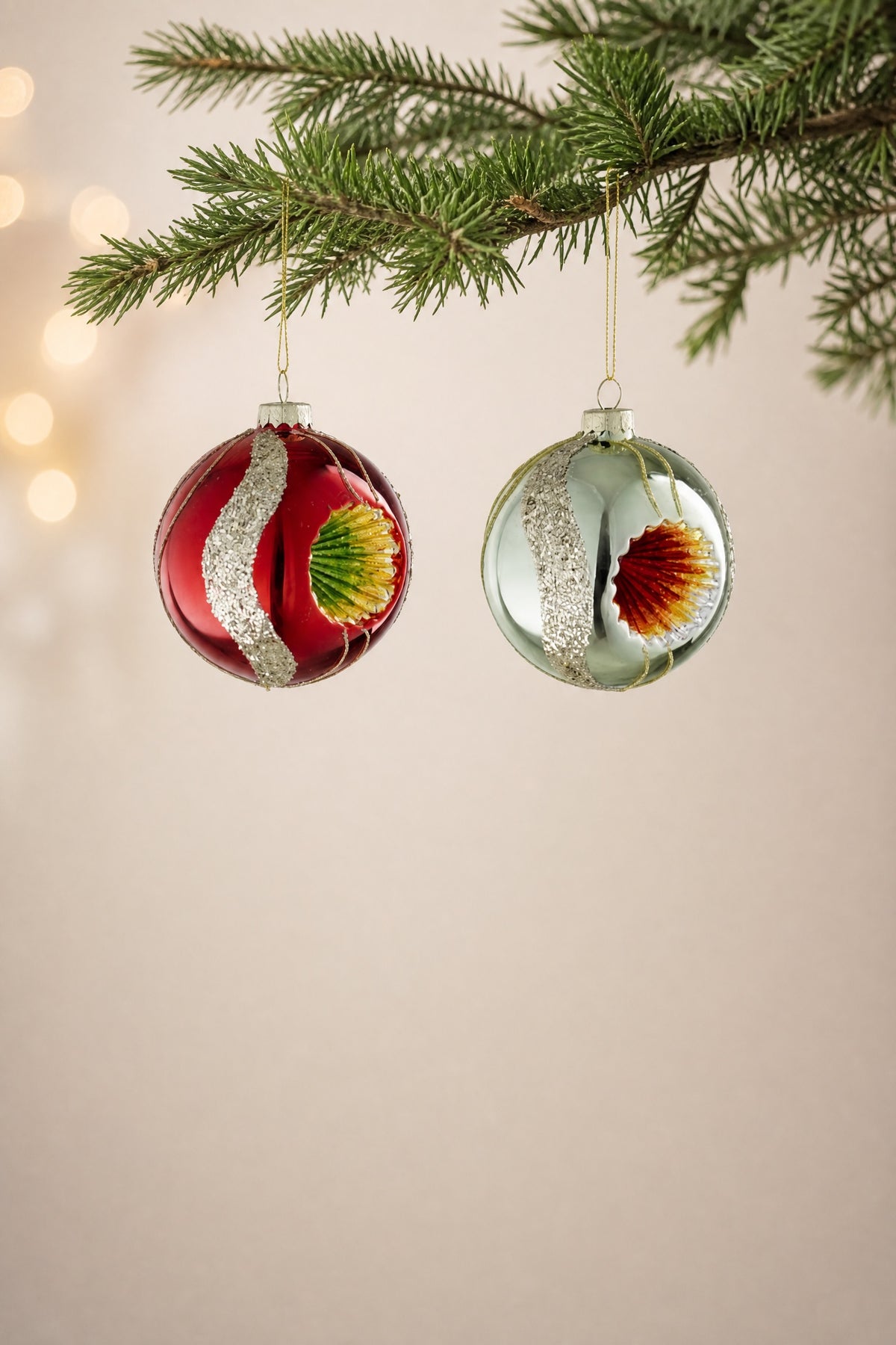 Julkula Reflekterande röd eller mint 8 cm i dia