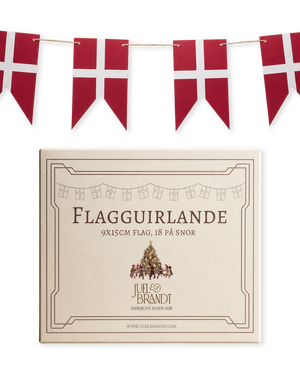 Flaggslinga med 18 Dannebrogsflaggor från Juel & Brandt