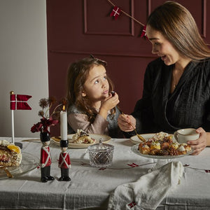 Tygservetter med flagga 4-pack vita