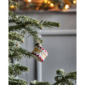 Julekugle formet som tromme hængende på juletræ