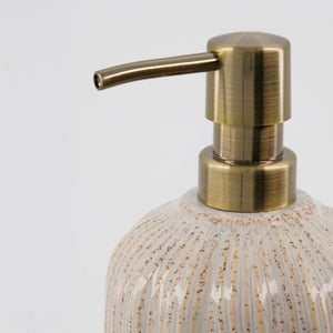 Messingfarvet pumpehoved på sæbedispenser fra House Doctor