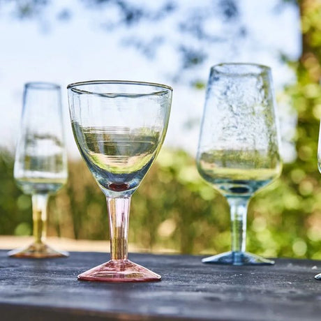 Speedtsbergs serie af glas med farvede fødder