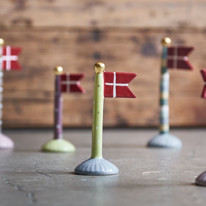 Flagstang med spidsflag 14 cm højt