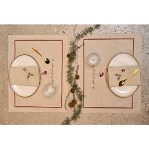 Dækkeserviet i stof natur/rød