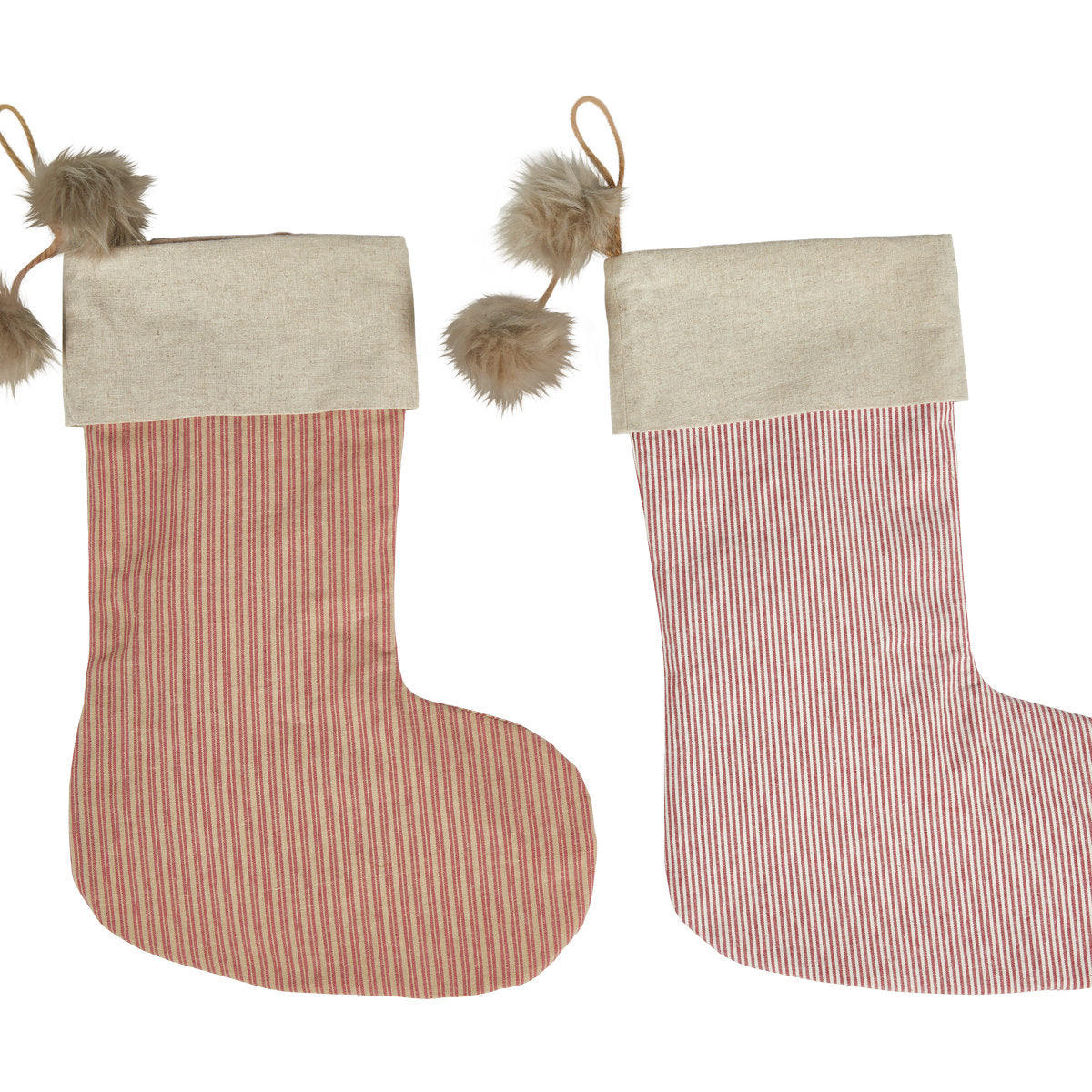 Julsocka med pompon i linnefärgat och rött tyg från Speedtsberg