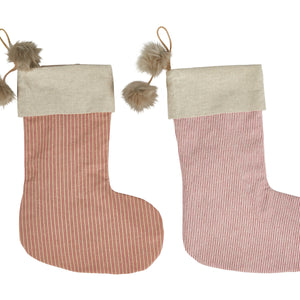 Julsocka med pompon i linnefärgat och rött tyg från Speedtsberg