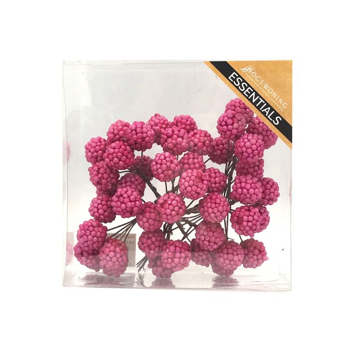 Rosarøde skovbær på wire