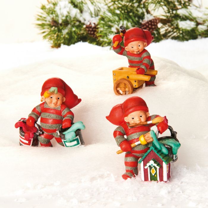 Babynisse förbereder julklappar