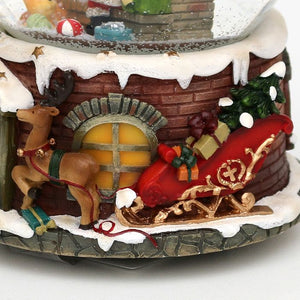 Snekugle Julemand ved pejsen