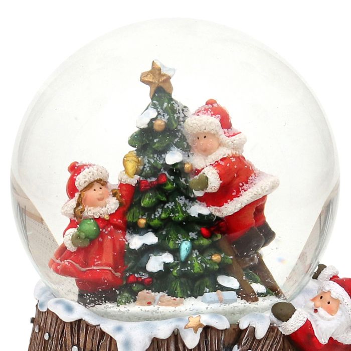 Snekugle Juletræet pyntes