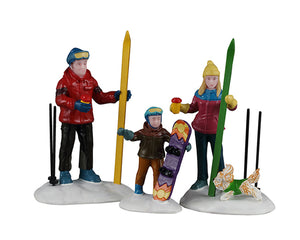 Family Ski Day figursæt til julelandskab fra lemax