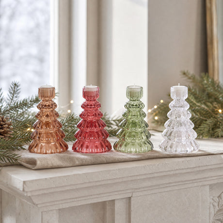 Ljusstake i glas formad som en gran