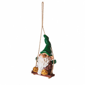 Kotte tomte på gunga