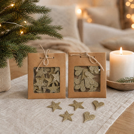 Juldekorationer i trä med glitter