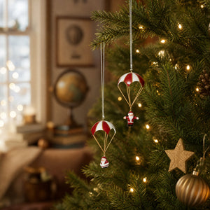 Jultomten i fallskärm