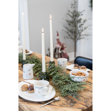 Dukat bord med julservis i porslin med julmotiv från Speedtsberg