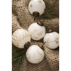 Ib Laursen sæt med hvide julekugler 